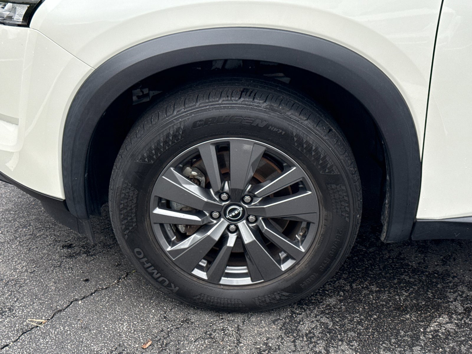 Used 2024 Nissan Pathfinder SV FWD image 20