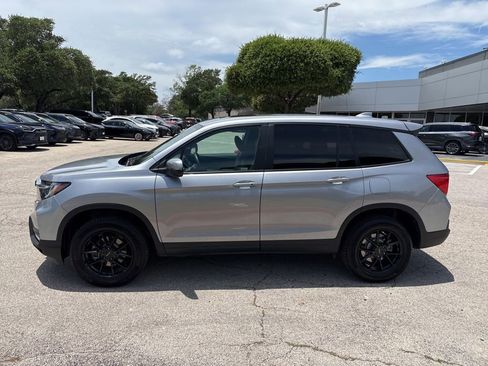 Used 2023 Honda Passport EX-L image 2