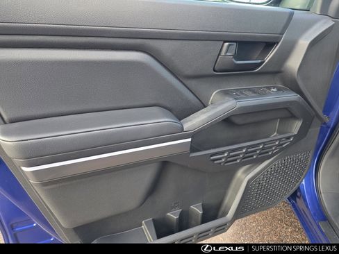 Used 2024 Toyota Tacoma SR5 image 11