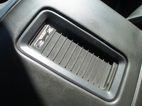 Used 2019 Chevrolet Silverado 2500 High Country w/ Duramax Plus Package image 29