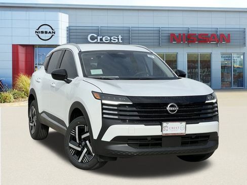 New 2026 Nissan Kicks SV image 1