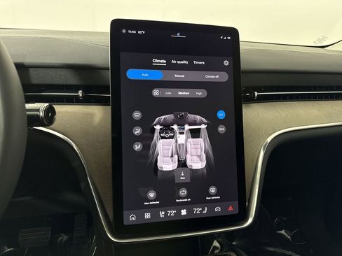 Used 2025 Volvo EX90 Plus image 31