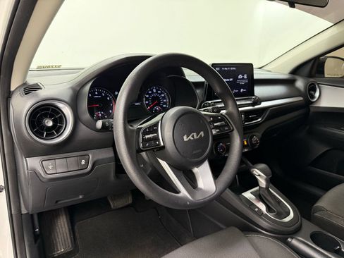 Used 2024 Kia Forte LXS FWD image 12