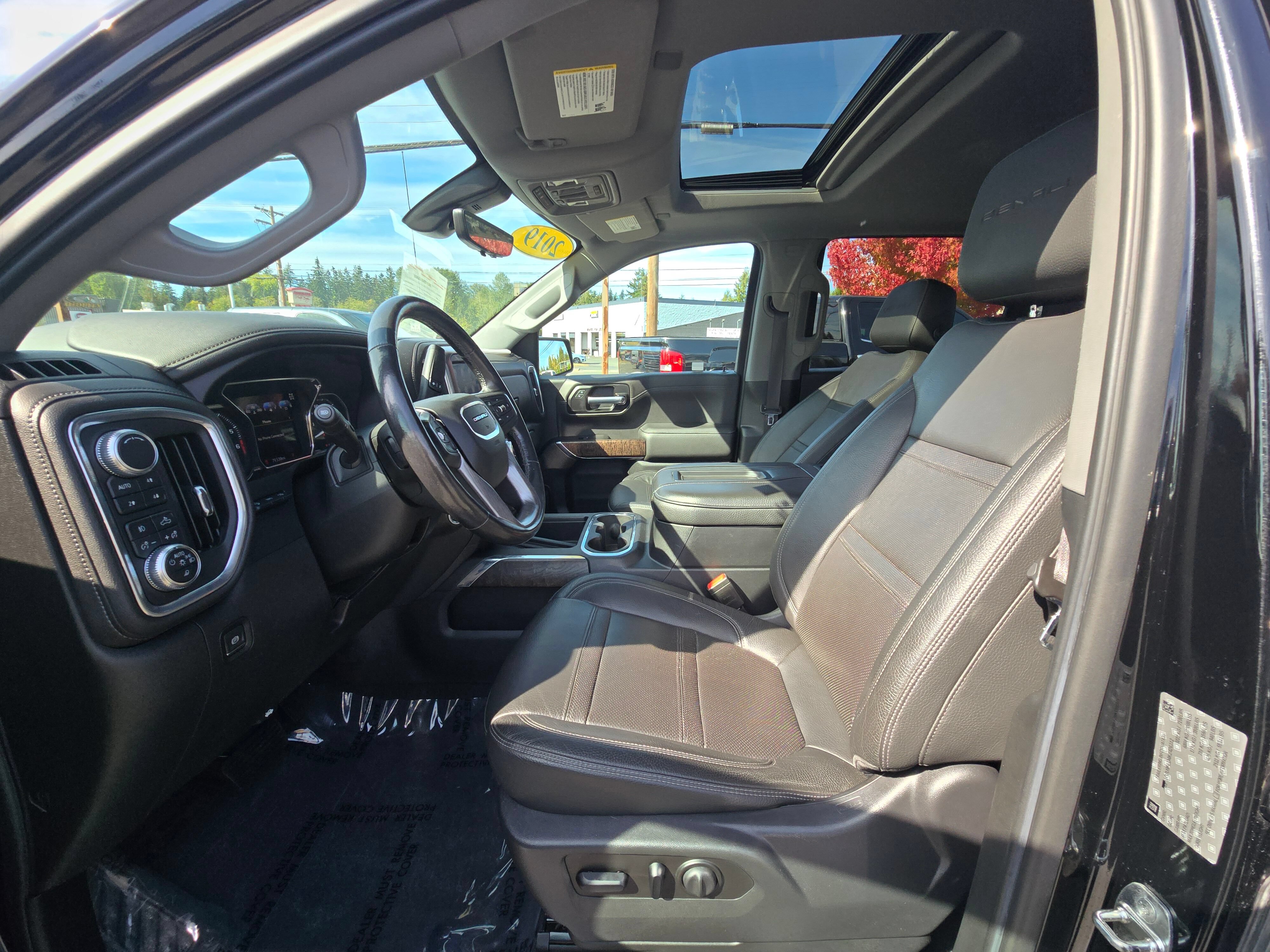 Used 2019 GMC Sierra 1500 Denali w/ Technology Package AWD/4WD image 21