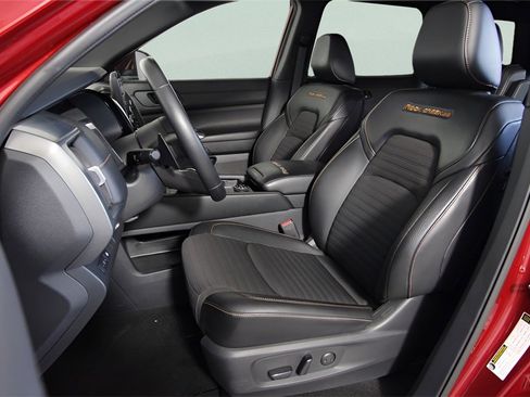 Used 2024 Nissan Pathfinder Rock Creek image 10