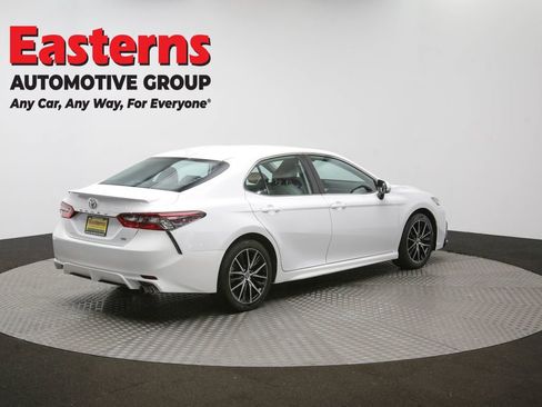 Used 2024 Toyota Camry SE image 41