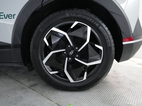 Used 2024 Hyundai Ioniq 5 SEL RWD image 9