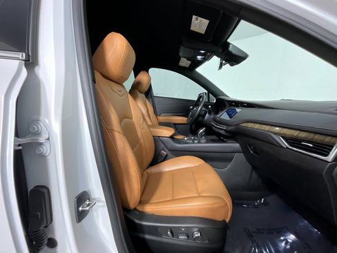 Used 2023 Cadillac XT4 Premium Luxury image 20