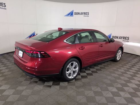Certified 2025 Honda Accord LX image 8