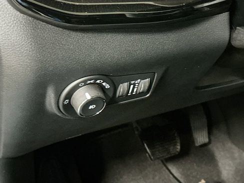 New 2026 Jeep Compass Limited image 11