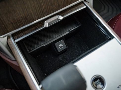 Used 2024 Land Rover Range Rover SE image 60