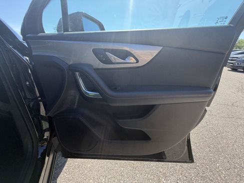 Used 2020 Chevrolet Blazer LT FWD image 34