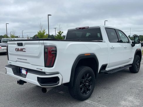 Used 2025 GMC Sierra 2500 AT4 AWD/4WD image 24