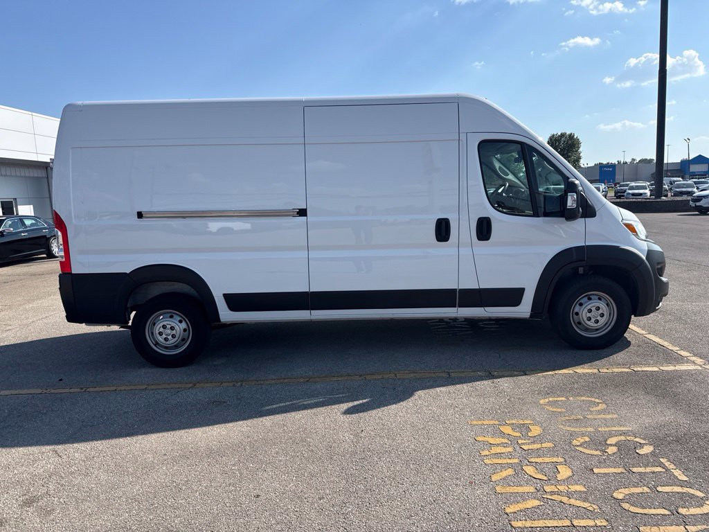 Used 2023 RAM ProMaster 2500 w/ Convenience Group FWD image 8