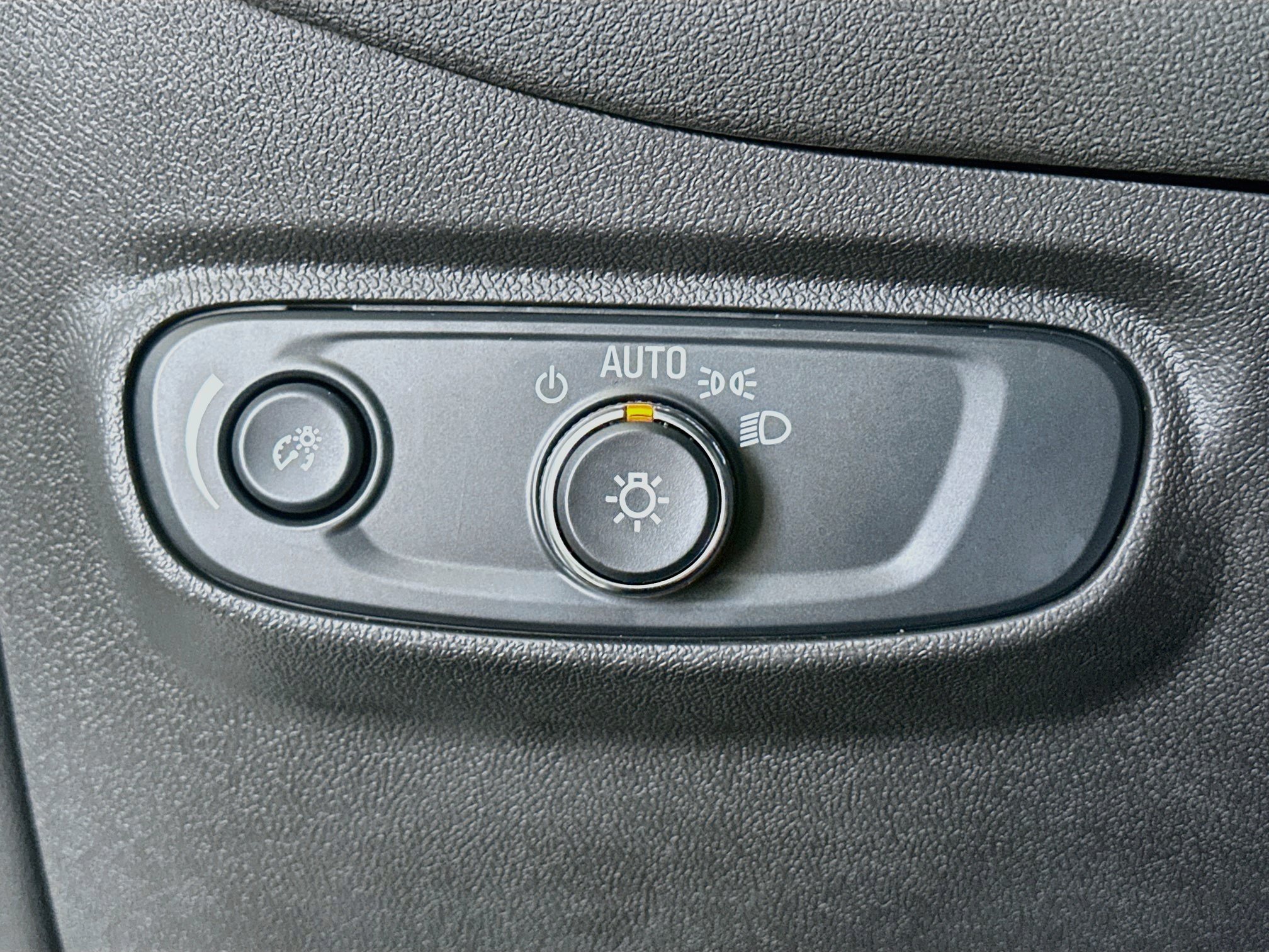 Used 2024 Chevrolet Equinox LS FWD image 16