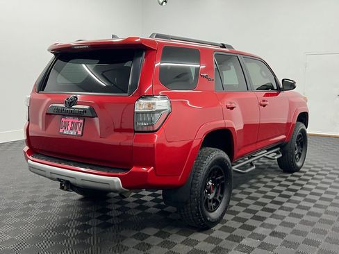 Used 2018 Toyota 4Runner TRD Off-Road Premium AWD/4WD image 8