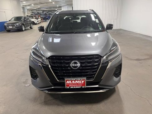 Used 2024 Nissan Kicks SR image 8
