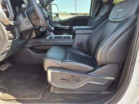 Certified 2025 Ford F250 Platinum AWD/4WD image 24