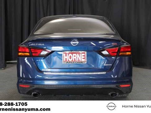 Used 2023 Nissan Altima 2.0 SR FWD image 14