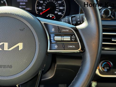 Certified 2023 Kia Seltos S w/ Navigation Package image 19