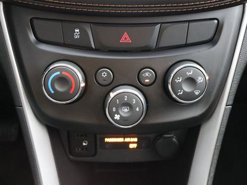 Used 2021 Chevrolet Trax LS w/ Tint and Cruise Package image 11