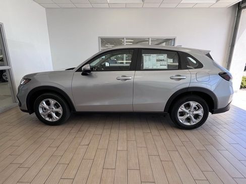 New 2025 Honda HR-V LX image 3