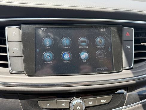 Used 2019 Buick Enclave Essence AWD/4WD image 28
