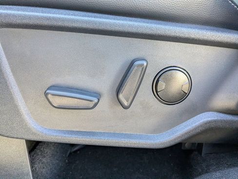 Used 2025 Ford Bronco Outer Banks image 21