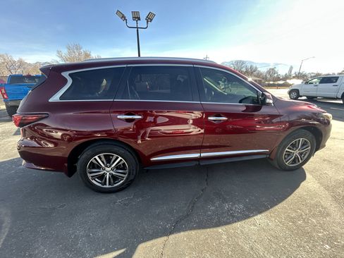 Used 2019 INFINITI QX60 Luxe w/ Essential Package image 5