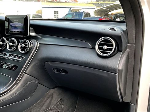 Used 2018 Mercedes-Benz GLC 300 4MATIC Coupe image 18