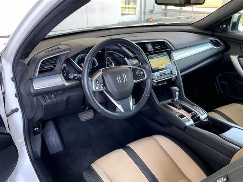 Used 2016 Honda Civic Touring image 18