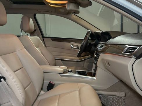 Used 2014 Mercedes-Benz E 350 4MATIC Sedan image 6