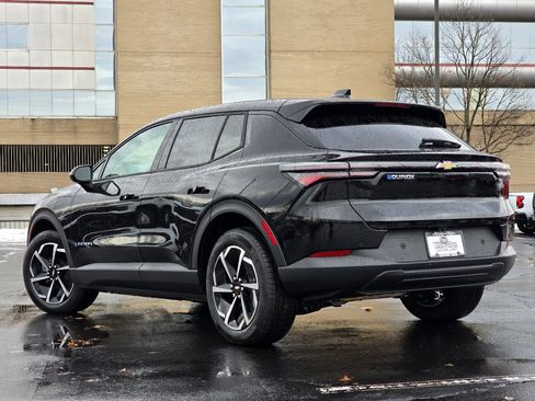 New 2026 Chevrolet Equinox EV LT image 10