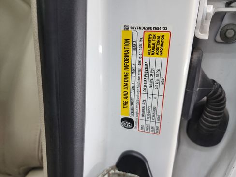 Used 2016 Cadillac SRX Premium image 47