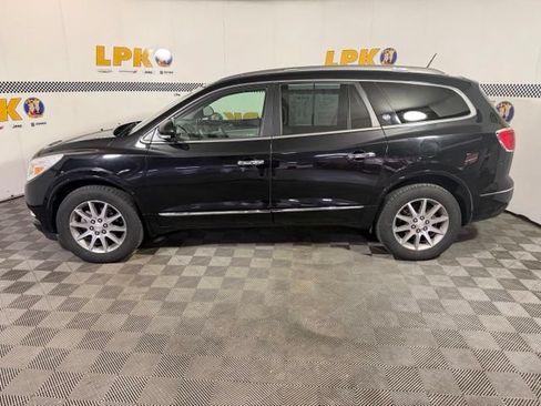 Used 2017 Buick Enclave Convenience FWD image 6