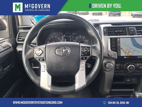 Used 2020 Toyota 4Runner SR5 Premium w/ Moonroof Package AWD/4WD image 18