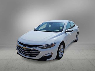 Used 2023 Chevrolet Malibu LT image 1