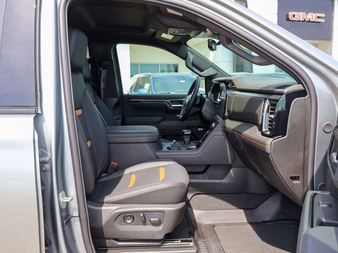 Used 2026 GMC Sierra 1500 AT4 w/ Technology Package AWD/4WD image 33