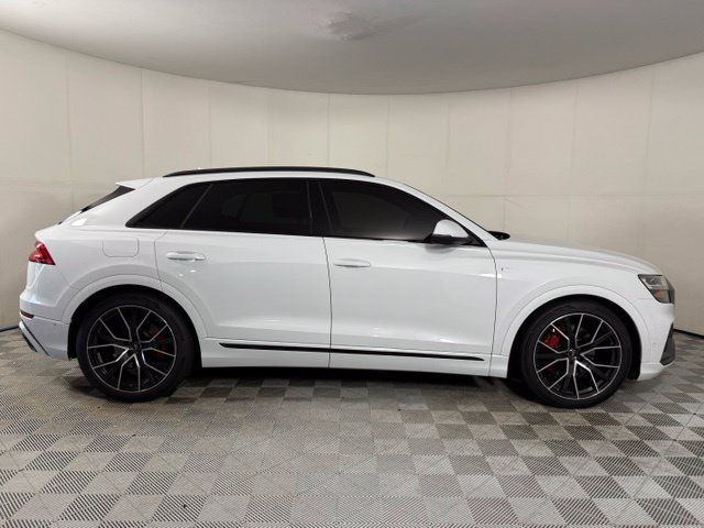 Used 2019 Audi Q8 Premium Plus w/ Premium Plus AWD/4WD image 9