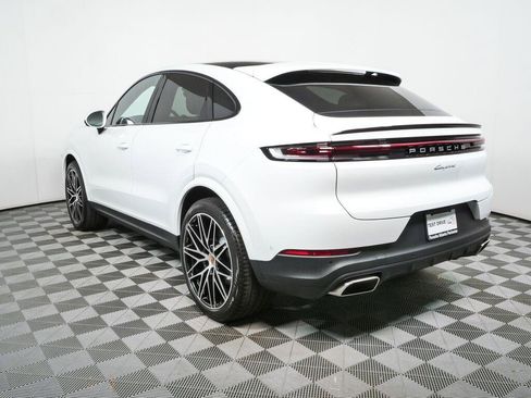 New 2026 Porsche Cayenne Coupe AWD/4WD image 3