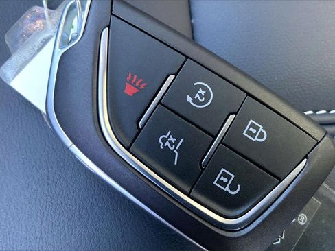 New 2026 Cadillac Optiq Sport 1 image 37