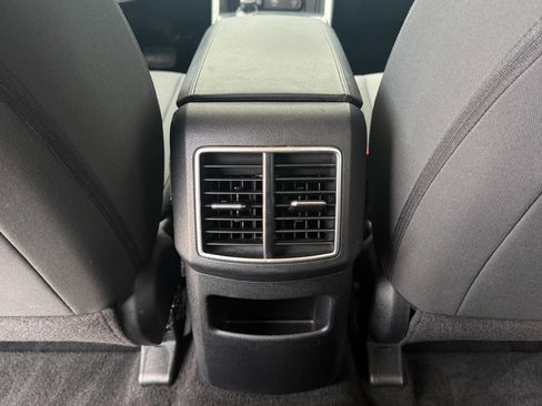 Used 2025 Kia Sportage LX image 28