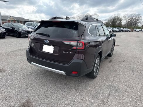 Used 2023 Subaru Outback Limited image 16