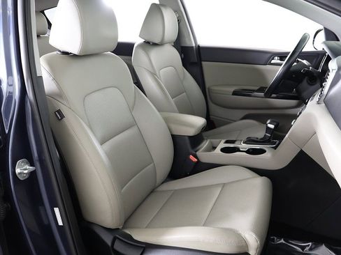 Used 2022 Kia Sportage EX image 32