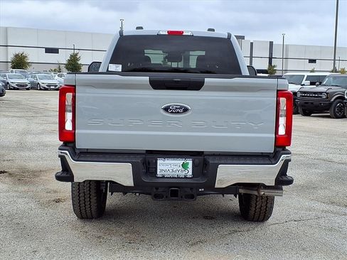 New 2026 Ford F250 XLT w/ FX4 Off-Road Package AWD/4WD image 12