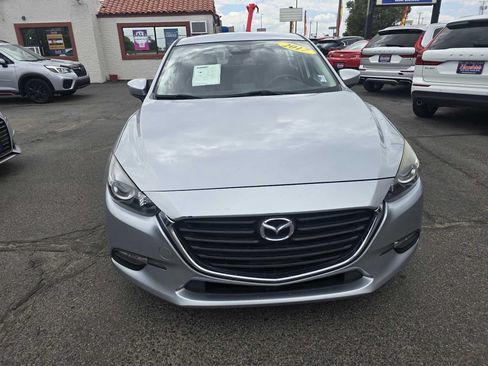 Used 2017 MAZDA MAZDA3 Touring FWD image 3