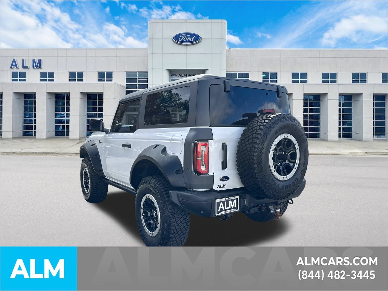 Used 2024 Ford Bronco Badlands w/ Sasquatch Package AWD/4WD image 8