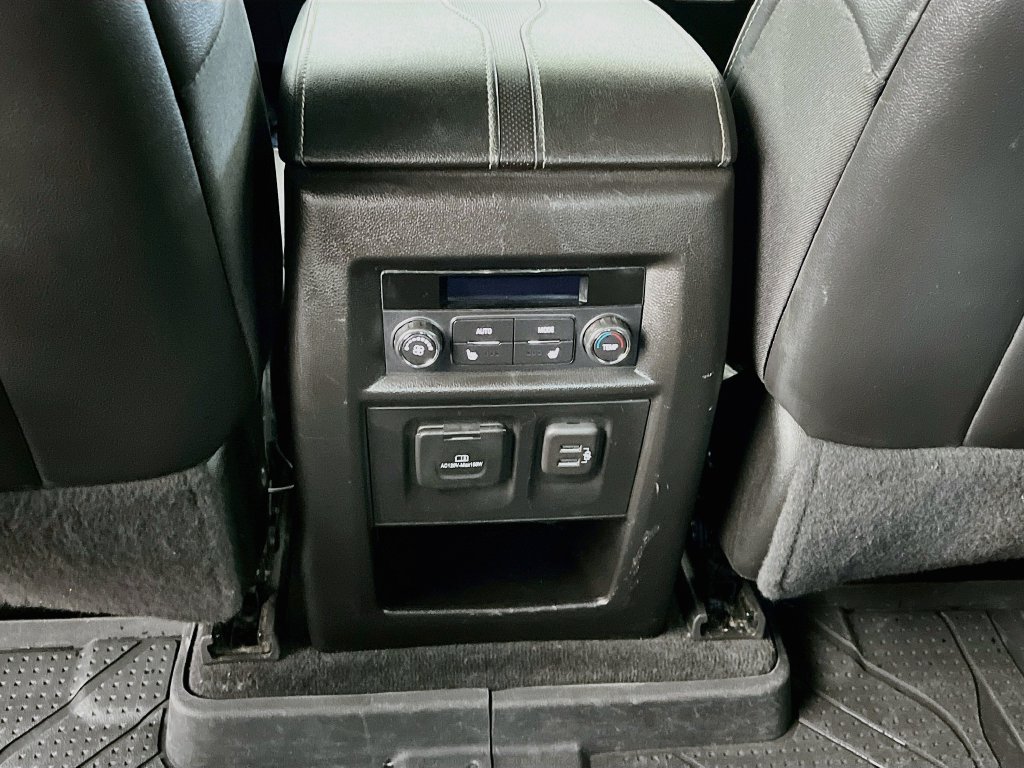 Used 2023 Chevrolet Traverse Premier w/ Redline Edition AWD/4WD image 27