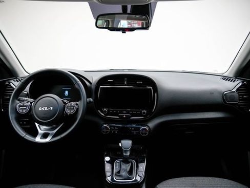 Used 2024 Kia Soul EX FWD image 26