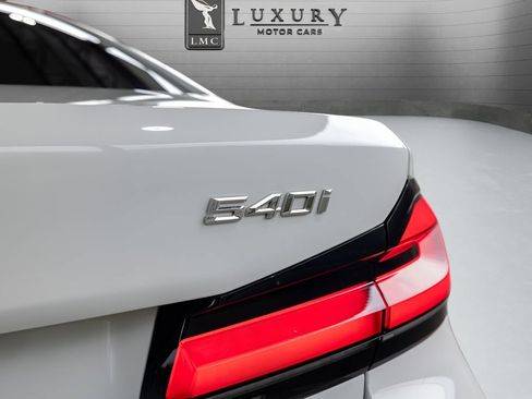 Used 2023 BMW 540i xDrive w/ M Sport Package AWD/4WD image 17